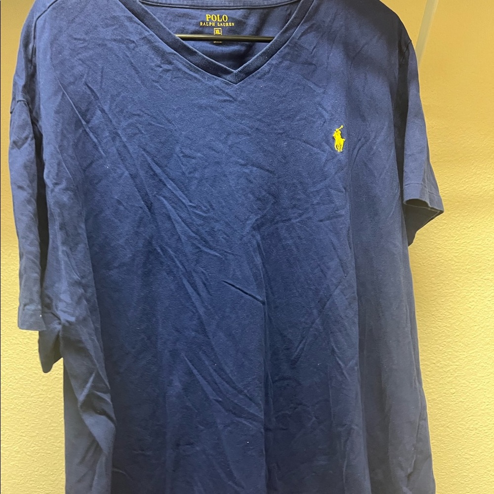 v neck t-shirt’s